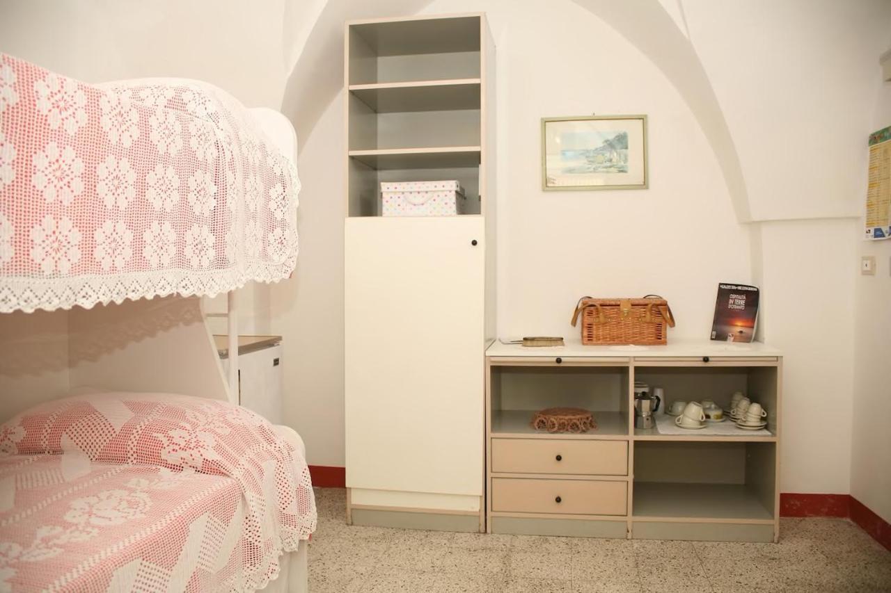 La Torre Antica Dimora Appartement Giuggianello Buitenkant foto