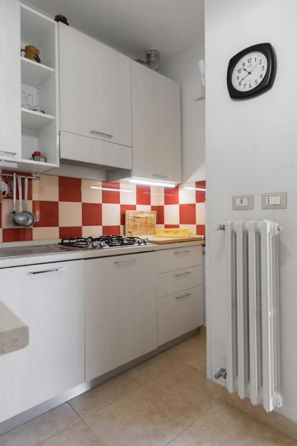 La Torre Antica Dimora Appartement Giuggianello Buitenkant foto