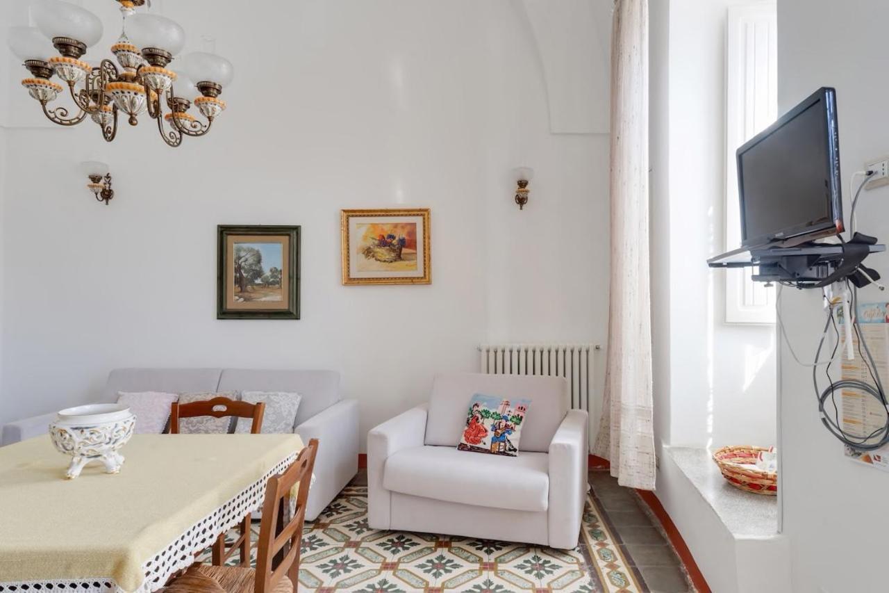 La Torre Antica Dimora Appartement Giuggianello Buitenkant foto