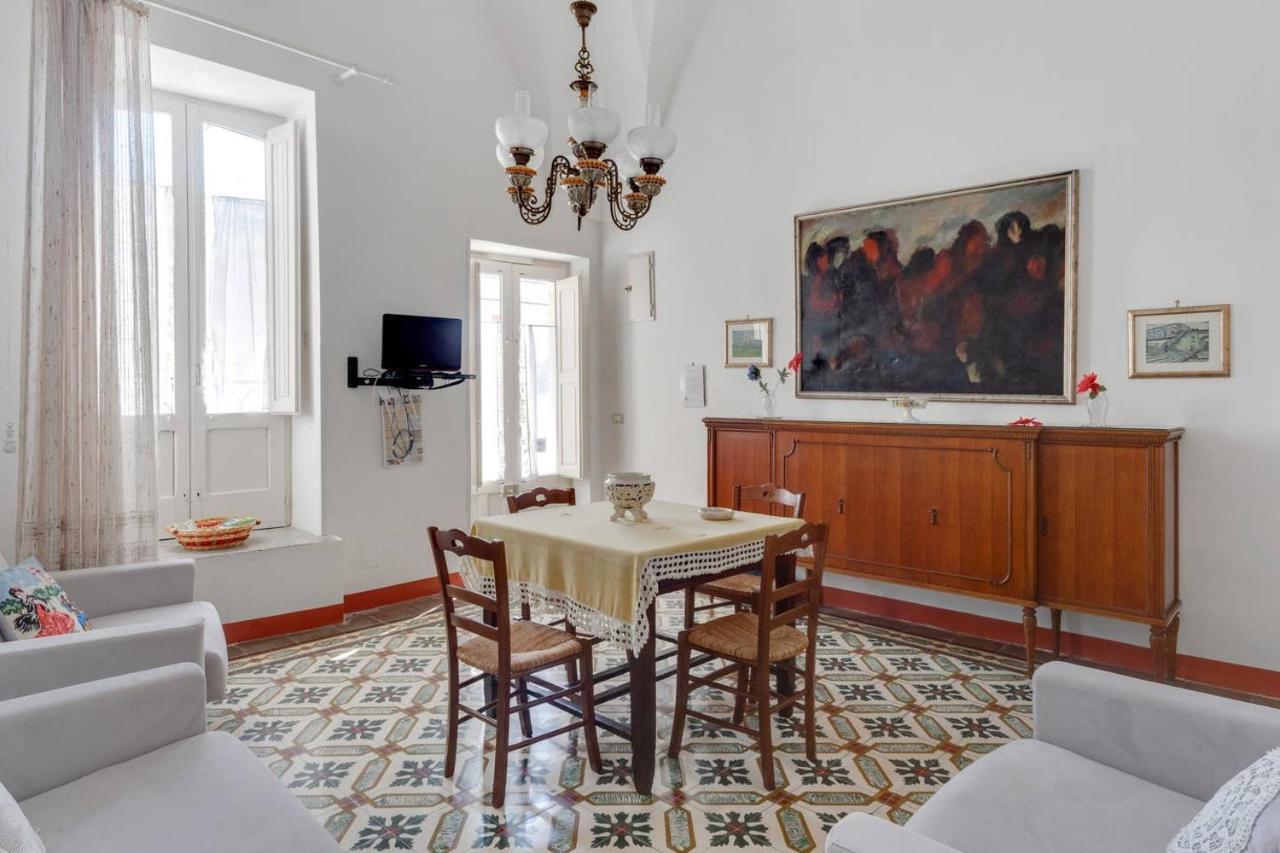 La Torre Antica Dimora Appartement Giuggianello Buitenkant foto